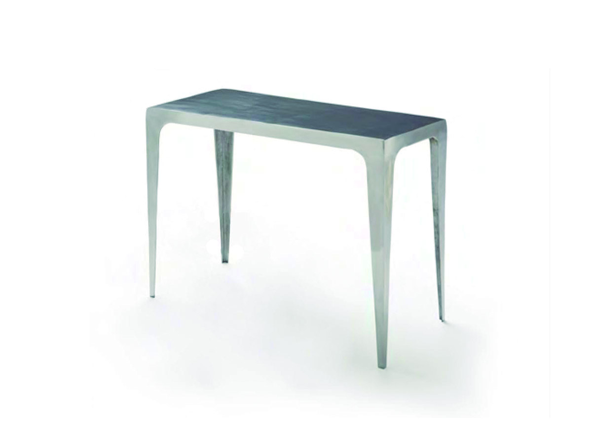 Aluminum table