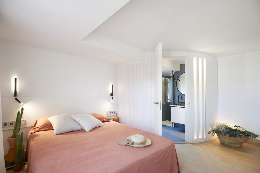 Bedroom with integrated bathroom: ideas for inspiration