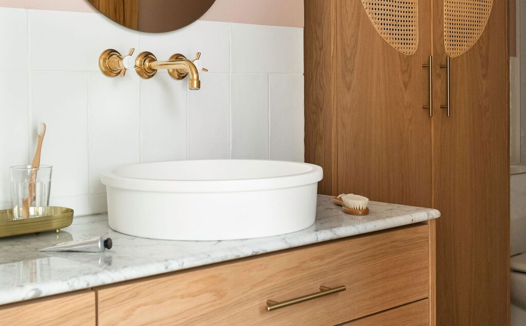 Los lavabos de Solid Surface en la reforma integral de Noé Prades