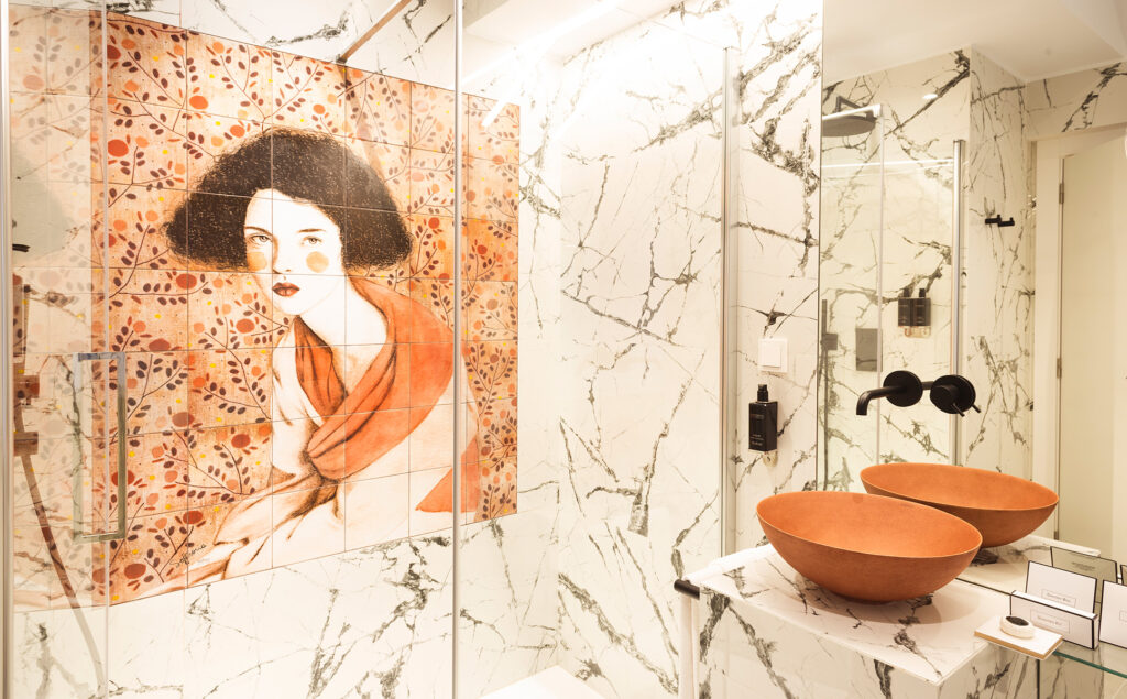 Las piezas de Bathco se cuelan en las habitaciones del Hotel Sol Boutique