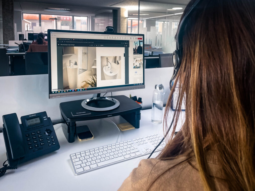 Bathco organiza unas jornadas online para reforzar la venta Contract entre sus clientes