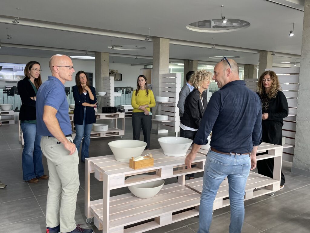 Exitosa jornada de formación junto a Azulejos Delgado