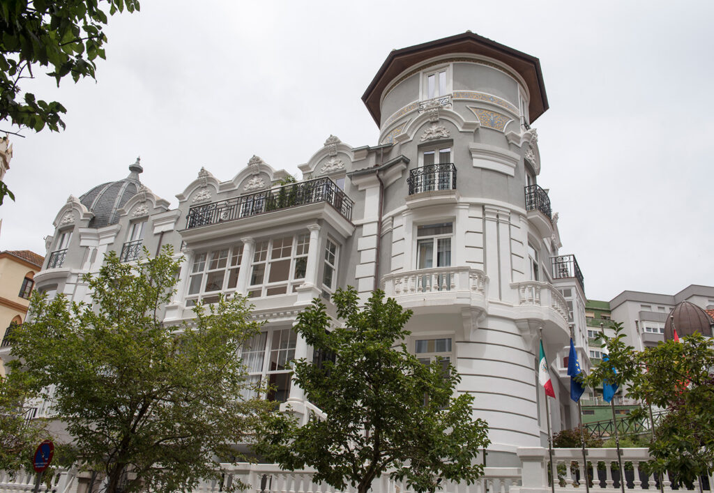 Hotel o galería de arte