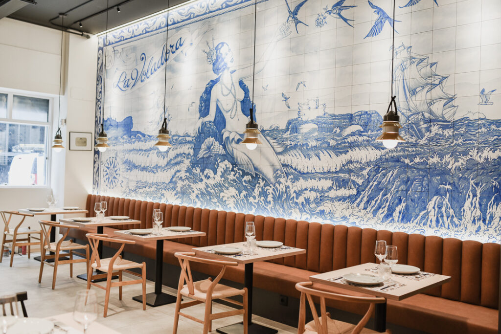 La Voladora Restaurant, allegory of a heroine