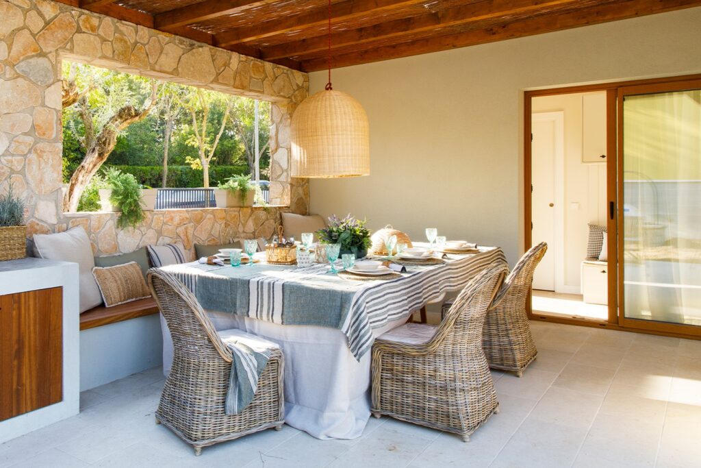 A home perfectly integrated with nature